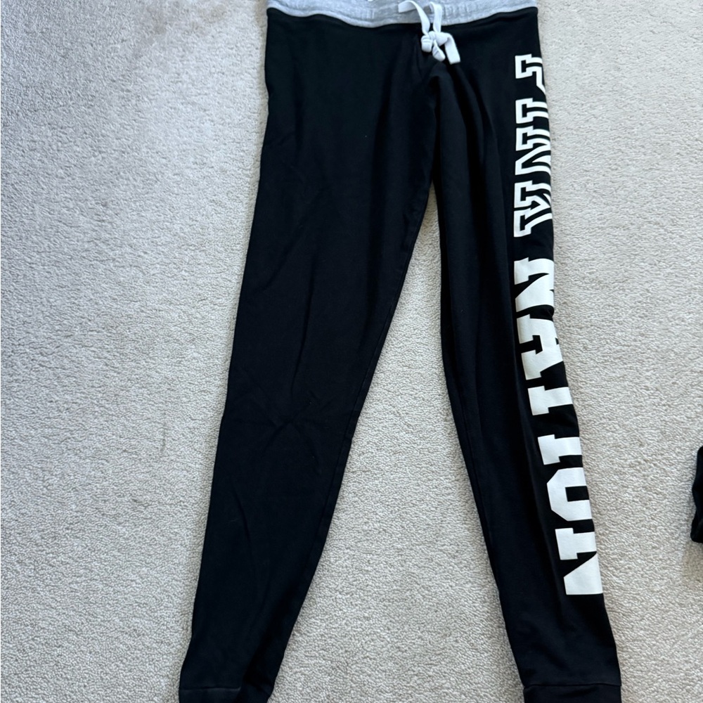 VS PINK Leggings - Picture 5 of 13